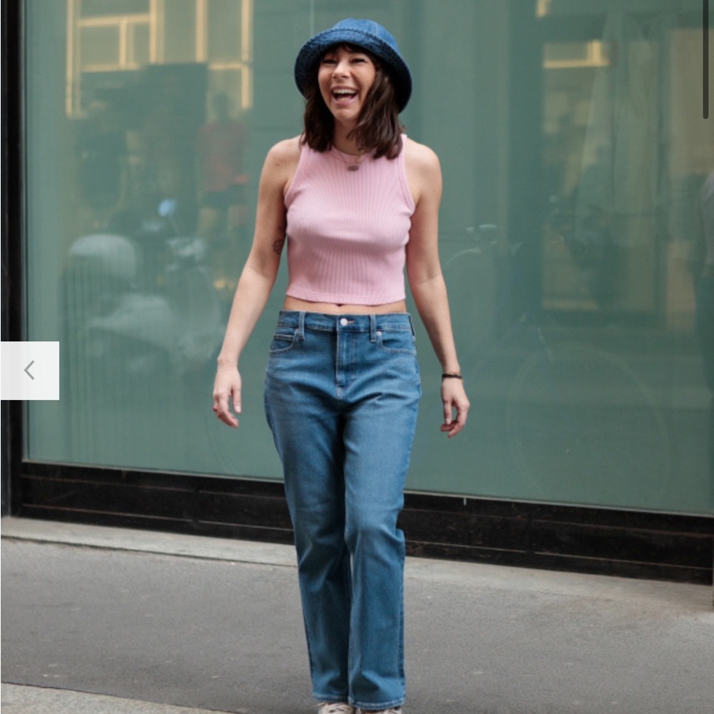 UNIQLO - Ribbed Racer Back Cropped Tank Top - Picture 7 of 8